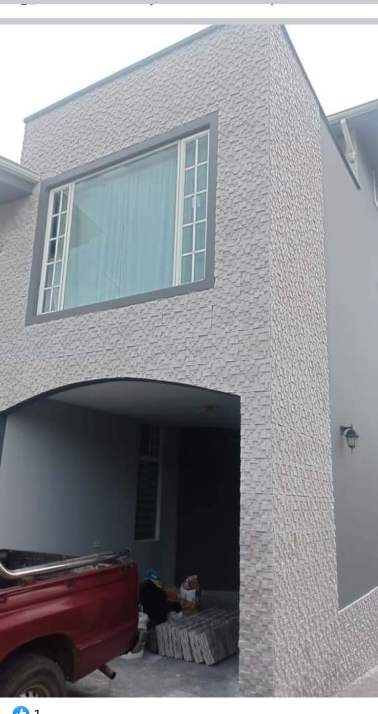 Fachada con piedra Imbabura blanca